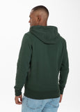 BLUZA Z KAPTUREM SMALL LOGO CIEMNOZIELONA - kup z Pit Bull West Coast Oficjalny Sklep