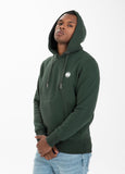 BLUZA Z KAPTUREM SMALL LOGO CIEMNOZIELONA - kup z Pit Bull West Coast Oficjalny Sklep