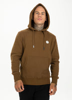 BLUZA Z KAPTUREM SMALL LOGO BRĄZOWA - kup z Pit Bull West Coast Oficjalny Sklep 