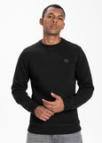 Crewneck SMALL LOGO PREMIUM PIQUE CZARNA - kup z Pit Bull West Coast Oficjalny Sklep 