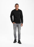 Crewneck SMALL LOGO PREMIUM PIQUE CZARNA - kup z Pit Bull West Coast Oficjalny Sklep 