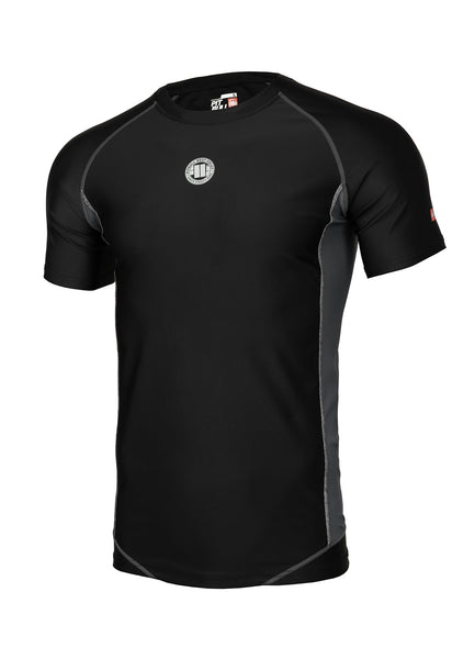 SHORTSLEEVE RASHGUARD PRO PLUS SMALL LOGO - kup z Pit Bull West Coast Oficjalny Sklep
