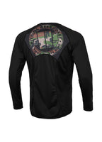 LONGSLEEVE RASHGUARD PERFORMANCE MESH WOODLAND LOGO - kup z Pit Bull West Coast Oficjalny Sklep