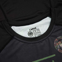 RASHGUARD PERFORMANCE MESH WOODLAND LOGO - kup z Pit Bull West Coast Oficjalny Sklep